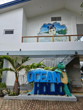 Oceanholic Diving Resort